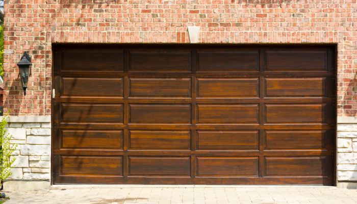 Read more about the article Garage Door Company | Smart Garage Door Features to Provide Peace of Mind
