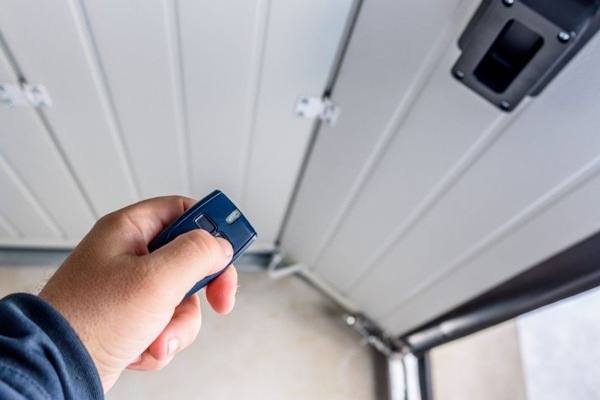 Overhead Garage Door Company in Rochester, MN